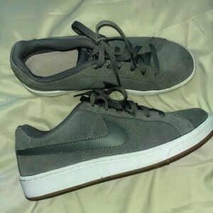 Gray Nike Sneakers size 8